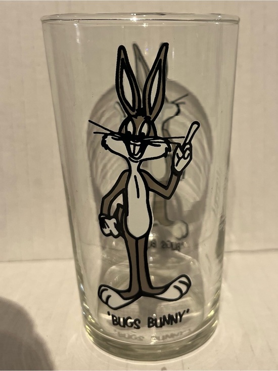 Pepsi Other - Vintage 1973 Pepsi Collector Series glass featuring Bugs Bunny from Warner Bros.